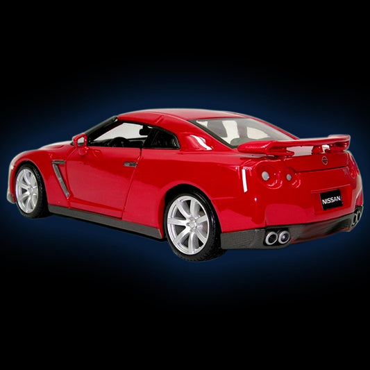 Nissan GTR~Red