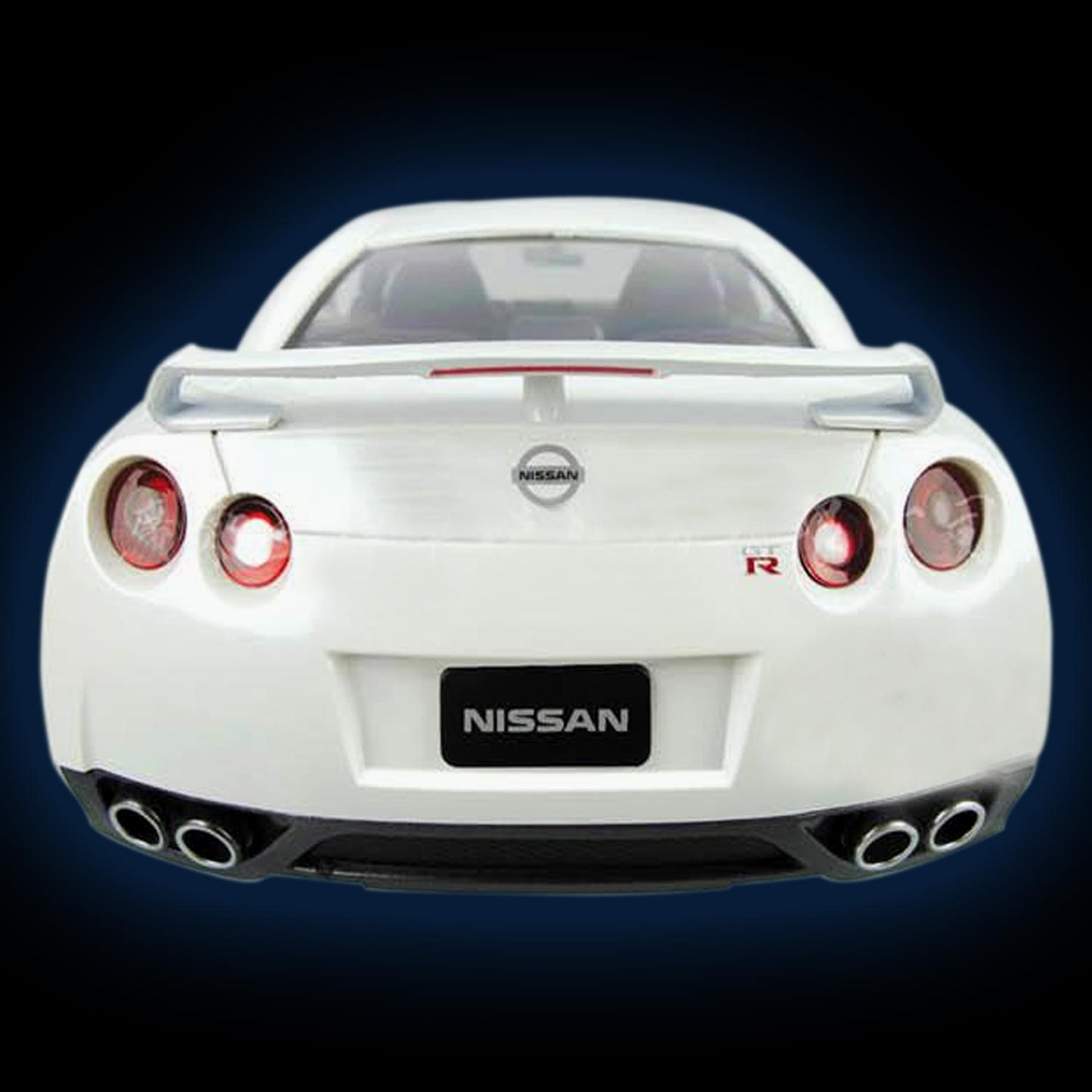 Nissan GTR~White